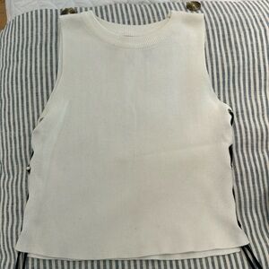 Side tie detail crop top